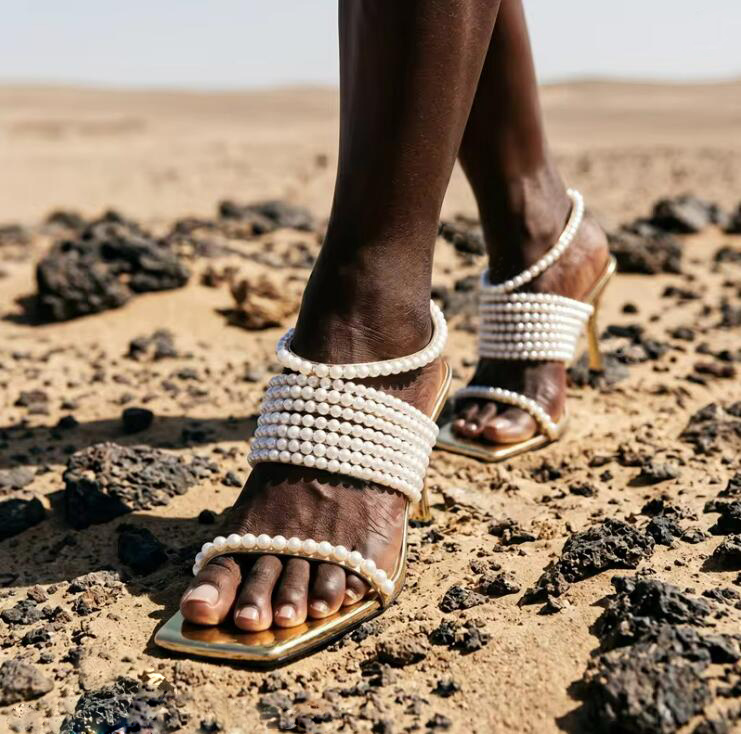 Gold Chain Sandal - Sandales à talons carrés ouverts pour
