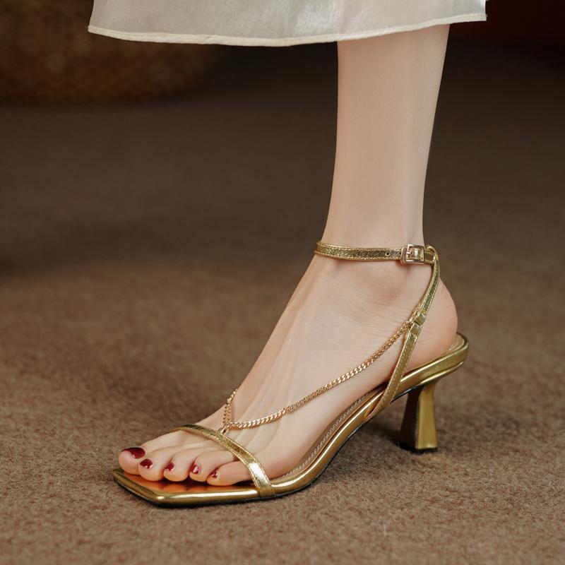 Sandales dorées à la mode pour - Gold Chain Sandal avis et prix