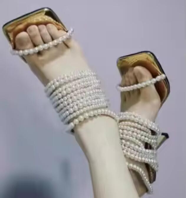 Sandales à talons carrés ouver - Gold Chain Sandal avis et prix